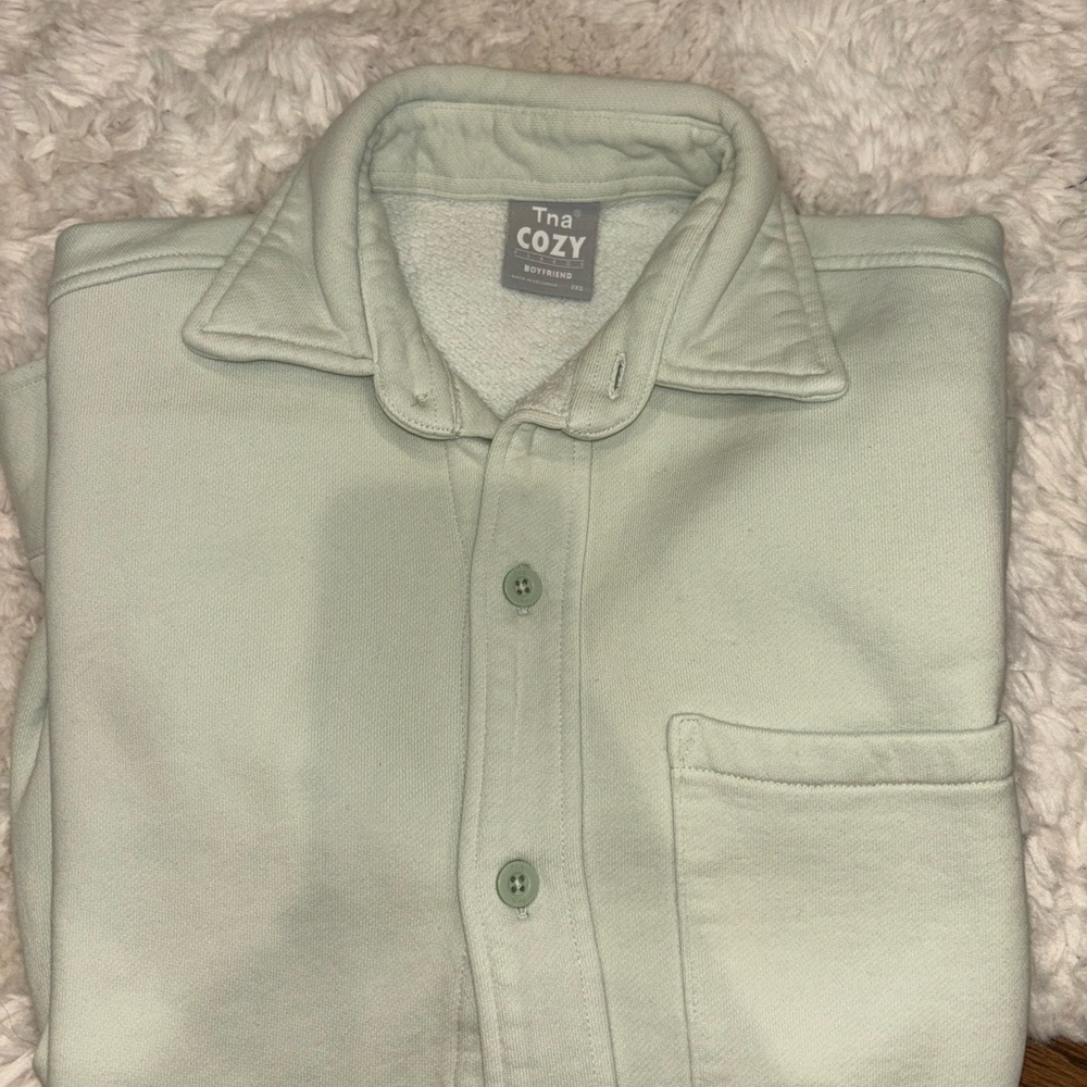 Aritzia button up